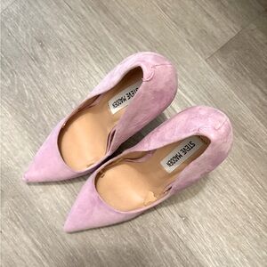 Steve Madden pumps 4 in